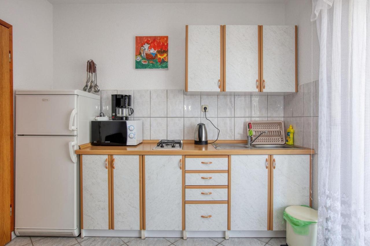 Apartments With A Parking Space Zablace, Sibenik - 4219 Exterior photo