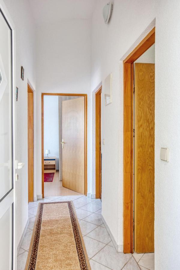 Apartments With A Parking Space Zablace, Sibenik - 4219 Exterior photo