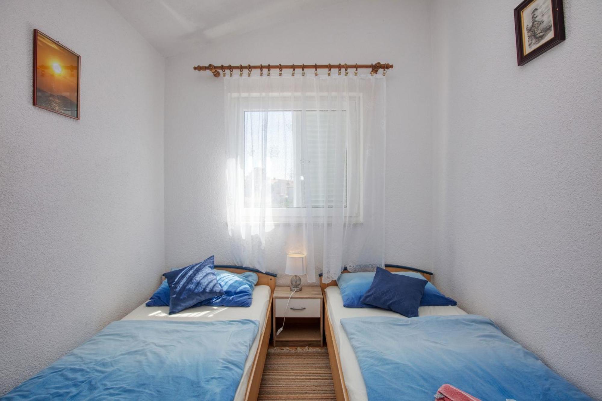 Apartments With A Parking Space Zablace, Sibenik - 4219 Room photo